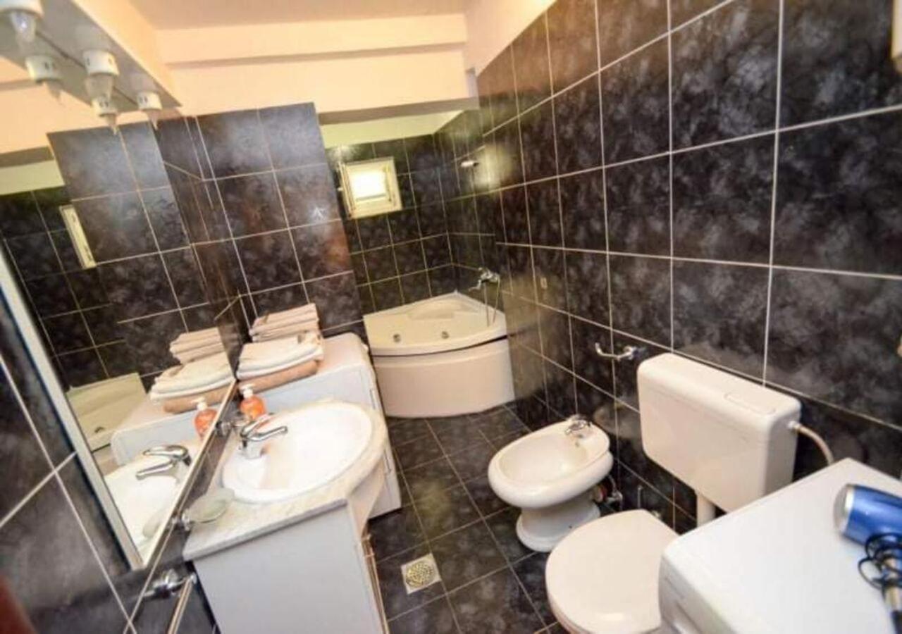 كوتور Sunstone Apartments المظهر الخارجي الصورة
